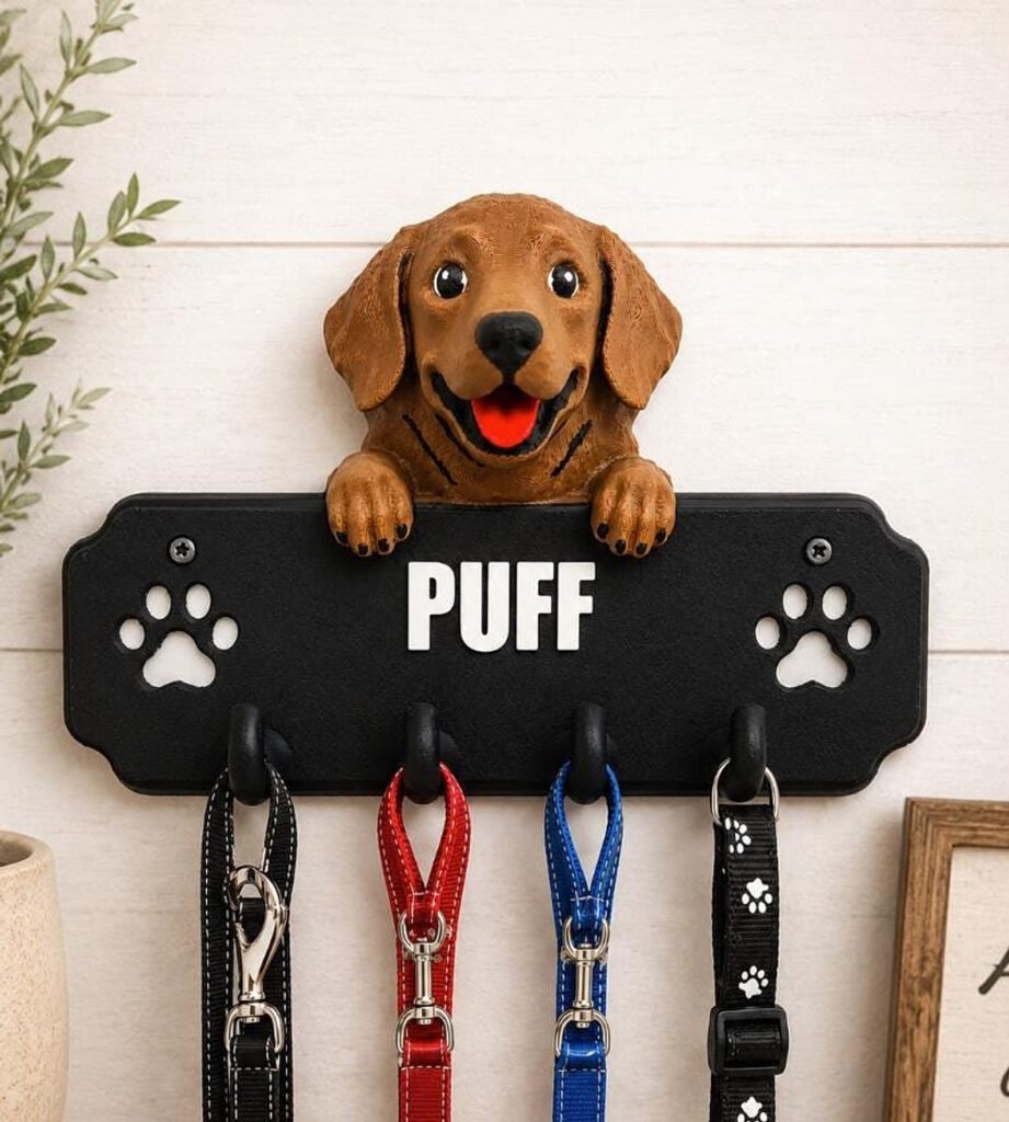 Personalized Chesapeake Bay Retriever Leash Holder shown as a finished personalized dog product