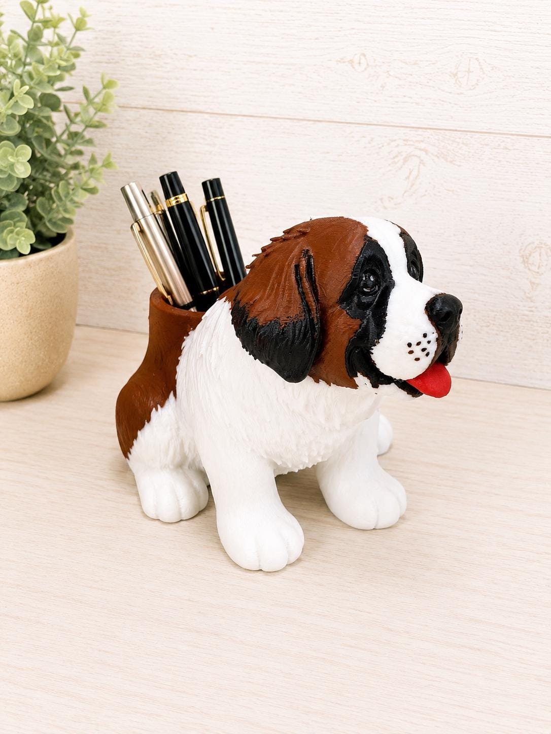 Saint Bernard Dog Pen Holder shown from another angle