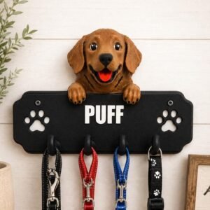 Personalized Chesapeake Bay Retriever Leash Holder by Four Loyal Paws