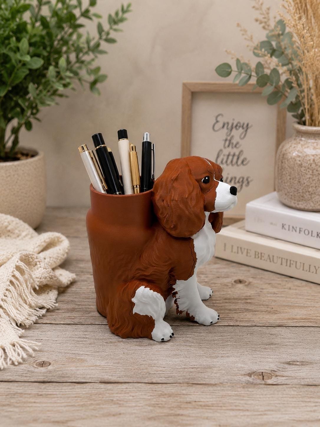 Cavalier King Charles Spaniel Pen Holder shown from another angle